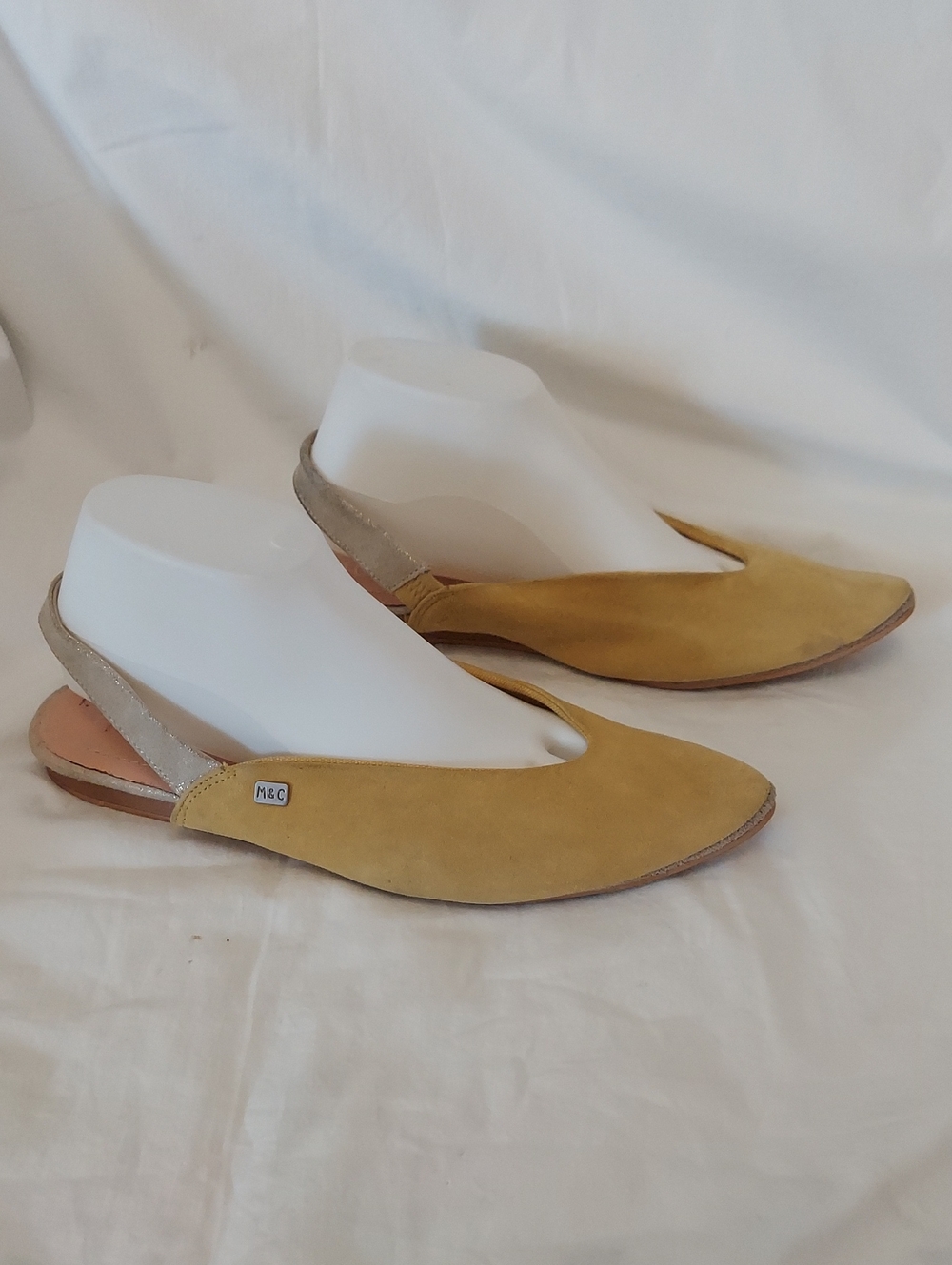 Musse & Cloud Women’s Yellow Suede Sling Back Ballet Flats size 41/10